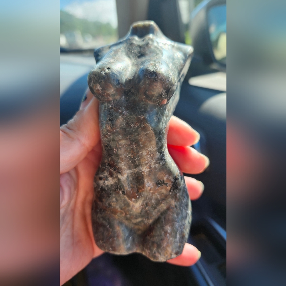 SOLD Yoopalite Lady UV REACTIVE